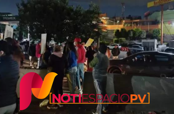 Noticias de Puerto Vallarta | NotiespacioPV | Tras desaparición de dos menores de edad ciudadanos bloquean carretera