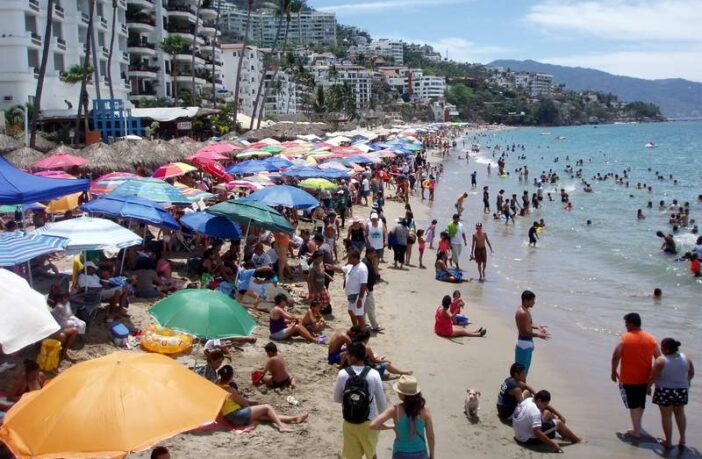 En Puerto Vallarta está prohibido acampar