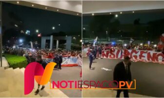 Noticias de Puerto Vallarta | NotiespacioPV | VIDEO: Aficionados de Chivas reclaman a jugadores y causan destrozos en hotel