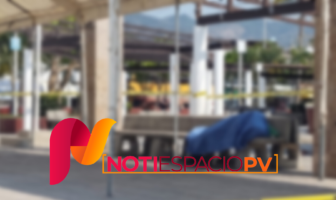 Noticias de Puerto Vallarta | NotiespacioPV | Fallece indigente en una banca en la plaza del Pitillal