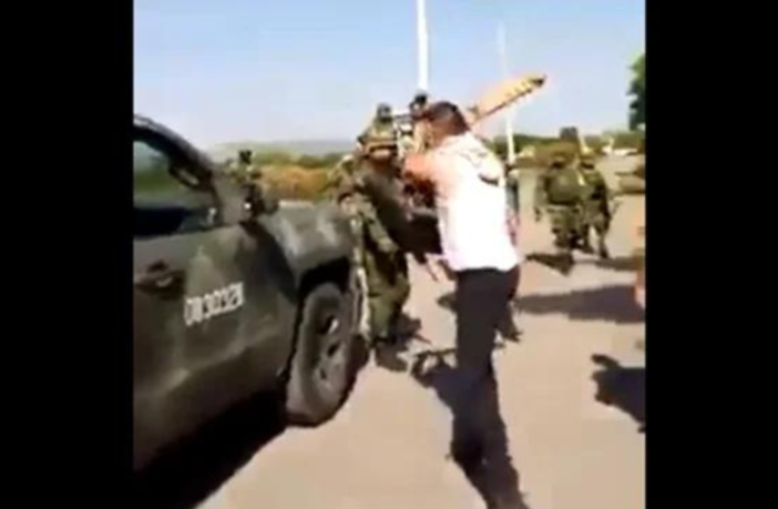 Noticias de Puerto Vallarta | NotiespacioPV | Felipe Calderón indignado por video y orden a Fuerzas Armadas de "no actuar" contra criminales