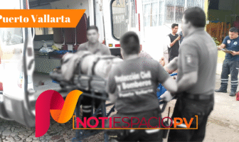 Notiespacio PV | Cae masculino desde el tejado de un gimnasio en colonia La Vena