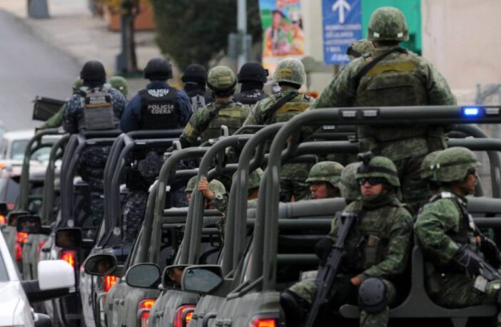 Noticias de Puerto Vallarta | NotiespacioPV | Detienen a 7 personas durante operativo conjunto entre Ejército, GN y Policía de Tlajomulco