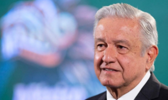 Noticias de Puerto Vallarta | NotiespacioPV | "¿Qué quieren, que se debilite?": AMLO a quienes cuestionan al Ejército en caso Ayotzinapa