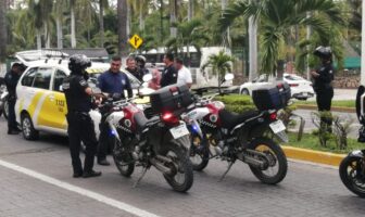 Notiespacio PV | Choferes de plataforma logran recuperar auto con reporte de robo