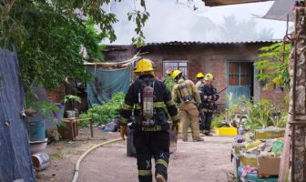 Notiespacio PV | Se registra incendio de una vivienda en la colonia Cristobal Colon