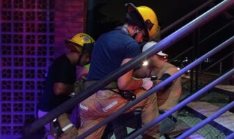 Notiespacio PV | Sujeto agresivo agrede a dos transeúntes sobre la Av. México