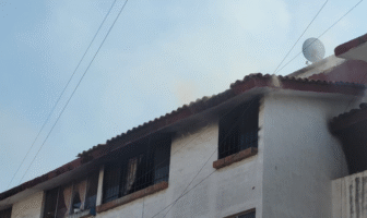 Notiespacio PV | Se registra incendio en departamento de La Aurora