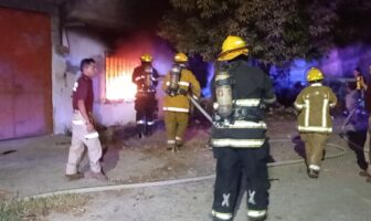 Notiespacio PV | Se registra incendio al interior de una vivienda en la colonia Villa de Guadalupe