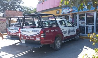 Noticias de Puerto Vallarta | NotiespacioPV | Sujeto amaga con arma blanca a empleados de un Oxxo en Los Médanos