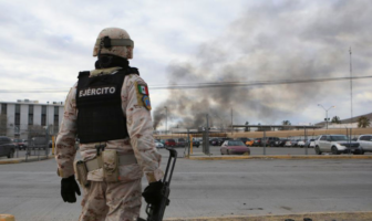 Noticias de Puerto Vallarta | NotiespacioPV | Se fugan 24 reos de penal de Chihuahua; hay saldo de 14 muertos