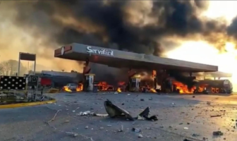 Noticias de Puerto Vallarta | NotiespacioPV | VIDEOS: Explota pipa en gasolinera de Tula, Hidalgo