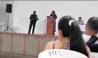 Viral: Prohibido celulares, cabello teñido y noviazgos dice rectora de una escuela en Colombia Noticias de Puerto Vallarta | NotiespacioPV | Viral: Prohibido celulares, cabello teñido y noviazgos dice rectora de una escuela en Colombia