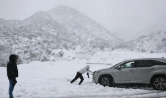 Noticias de Puerto Vallarta | NotiespacioPV | Fuertes nevadas azotan el sur de California