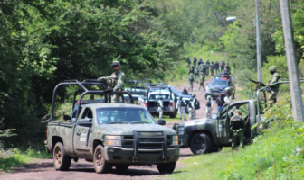 6 sicarios y un militar muertos es el saldo de una balacera en Michoacán 6 sicarios y un militar muertos es el saldo de una balacera en Michoacán
