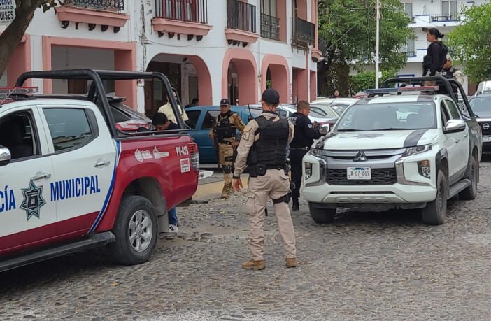 Noticias de Puerto Vallarta | NotiespacioPV | Asaltan a cuentahabiente en Las Glorias; lo despojan de 250 mil pesos