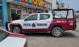 Notiespacio PV | Con desarmador en mano, sujeto asalta Kiosko en Las Juntas