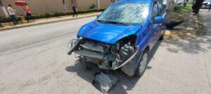 Aparatoso accidente deja cuantiosos daños materiales en Palmar de Aramara