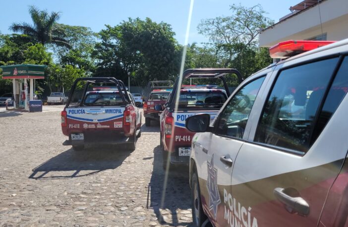 Roban caja fuerte con más de 500 mil pesos en gasolinera de Marina Vallarta