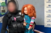 Policía de Coahuila 'arresta' a muñeco Chucky usado para atemorizar y pedir dinero