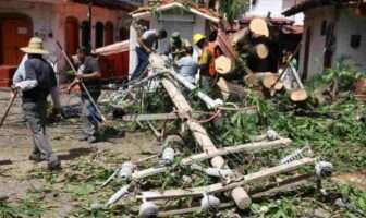 Noticias de Puerto Vallarta | NotiespacioPV | Recibirán apoyo económico los afectados por el huracán Lidia