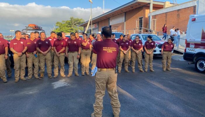 Capacitan a paramédicos de Protección Civil en Bahía de Banderas