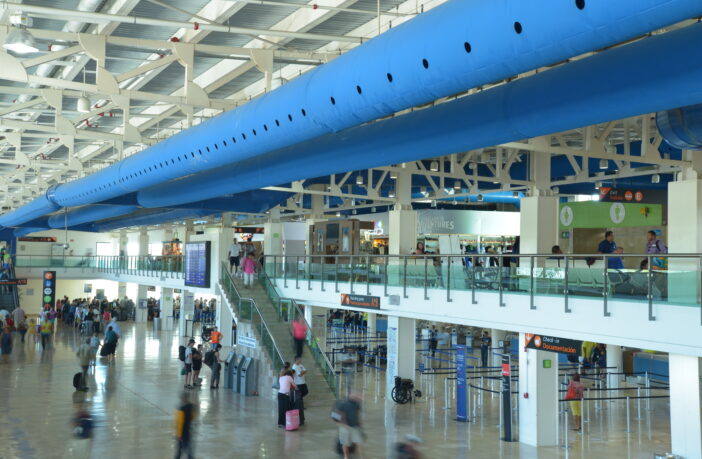 Noticias de Puerto Vallarta | NotiespacioPV | Alistan preparativos para temporada invernal en aeropuerto de Vallarta