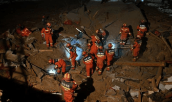 Terremoto de magnitud 6.2 sacude China, deja 126 muertos