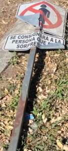 Encontronazo entre Patrulla de Tránsito y vehículo particular en Fluvial Vallarta