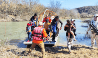 Grupo Beta del INM salva a 74 migrantes y encuentra 3 cuerpos sin vida
