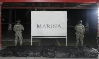 Armada de México asegura casi una tonelada de cocaína en costas de Michoacán