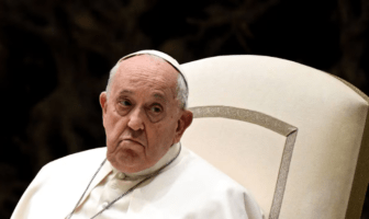 El Papa Francisco hace un "llamado urgente" por la paz en Oriente Medio