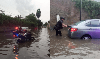 Policía Estatal de Tepic auxilia a dos personas en inundaciones