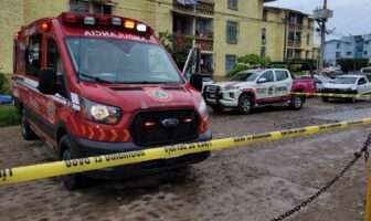 Adulto mayor pierde la vida tras caer de un cuarto piso en La Aurora Adulto mayor pierde la vida tras caer de un cuarto piso en La Aurora