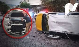 Aparatoso choque y volcadura en la colonia 5 de Diciembre Noticias de Puerto Vallarta | NotiespacioPV | Aparatoso choque y volcadura en la colonia 5 de Diciembre