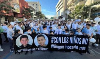VIDEO: Con manifestación, exigen justicia por asesinato de niños en Culiacán
