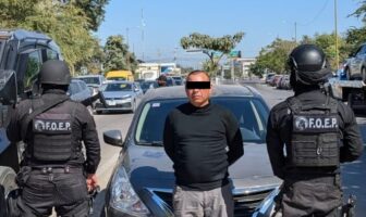 Policía Estatal asegura vehículo robado en Puerto Vallarta