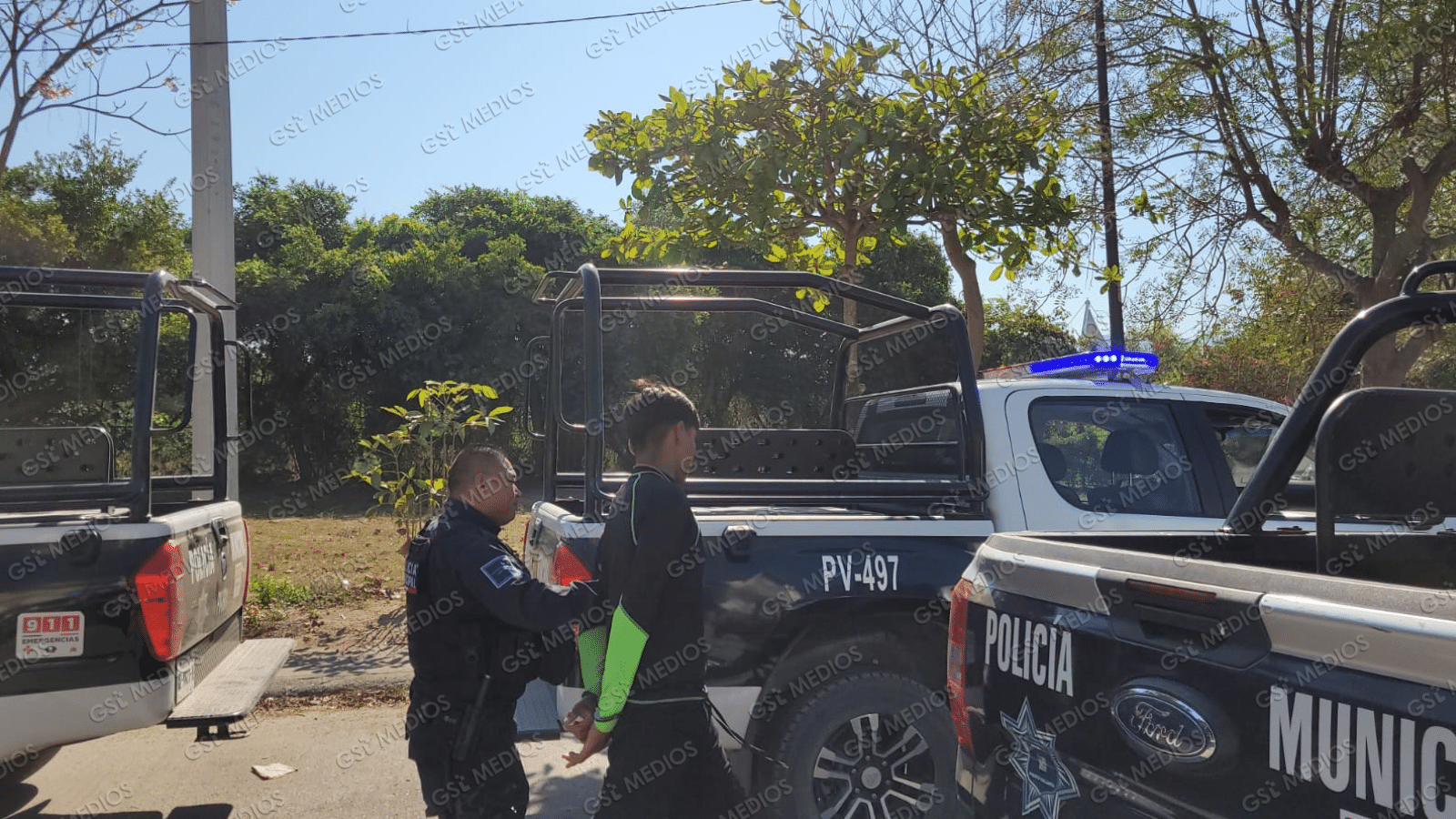 Detienen a dos jóvenes que intentaron asaltar a una mujer en Parque Las Palmas