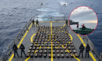 Marina asegura más de 3.5 toneladas de droga en embarcación semisumergible frente a las costas de Guerrero Marina asegura más de 3.5 toneladas de droga en embarcación semisumergible frente a las costas de Guerrero