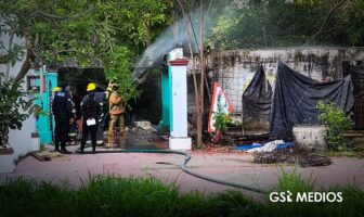 Noticias de Puerto Vallarta | NotiespacioPV | Incendio en vivienda abandonada moviliza a bomberos en la colonia Villasol