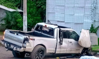 Descartan presencia de armas en camioneta volcada en Bucerías