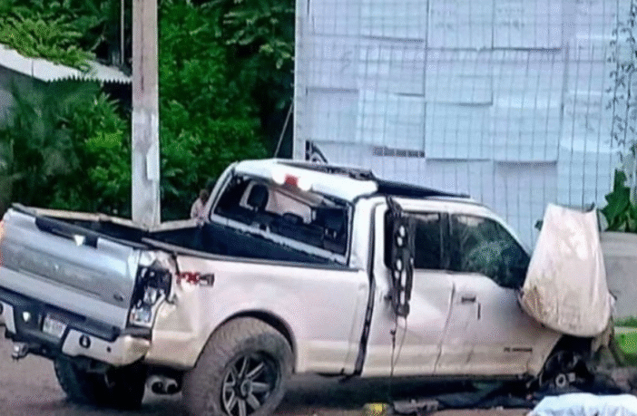 Descartan presencia de armas en camioneta volcada en Bucerías