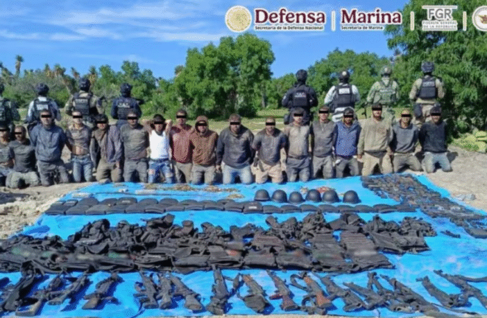 Detienen a 18 presuntos miembros del CJNG en Aguascalientes; aseguran armas, droga y equipo táctico