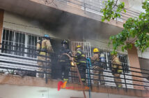 Noticias de Puerto Vallarta | NotiespacioPV | Incendio consume departamento en la colonia Palma Real; evacúan a vecinos