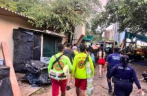 Rescatan a cinco personas atrapadas por la corriente del río Palo María en Puerto Vallarta