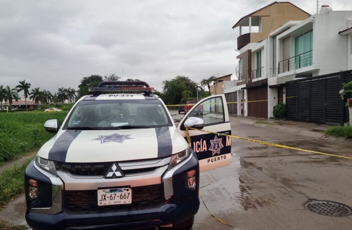 Noticias de Puerto Vallarta | NotiespacioPV | Localizan cuerpo de adulto mayor al interior de su vivienda en Fluvial Vallarta