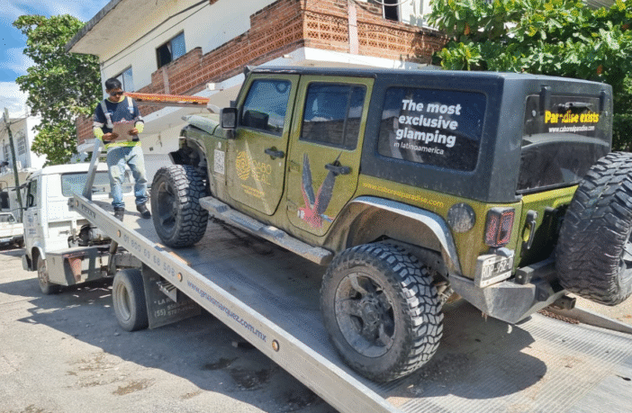 Fiscalía asegura vehículo involucrado en atropellamiento mortal de motociclista en Mojoneras