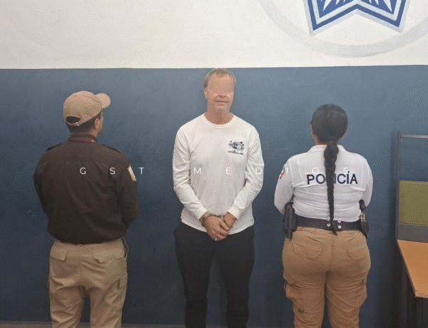 Detienen en Puerto Vallarta a ciudadano estadounidense buscado por fraude en su país