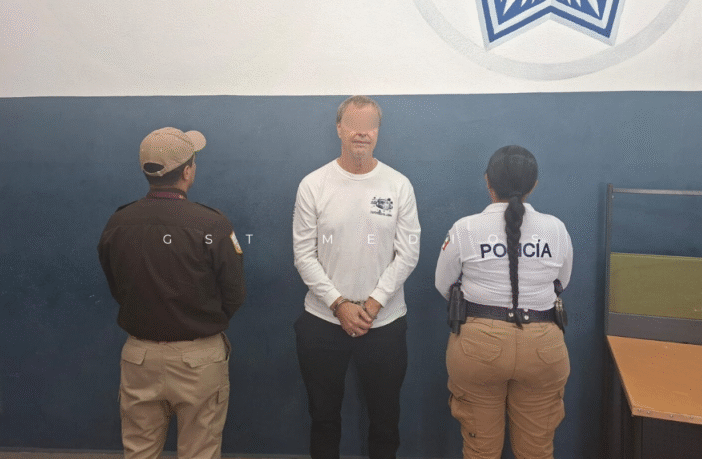 Detienen en Puerto Vallarta a ciudadano estadounidense buscado por fraude en su país