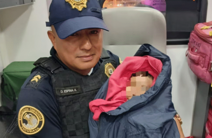 Policías rescatan a bebé de cuatro meses abandonado en la colonia Tacubaya